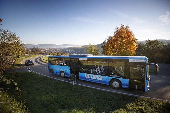 Bus auf Straße