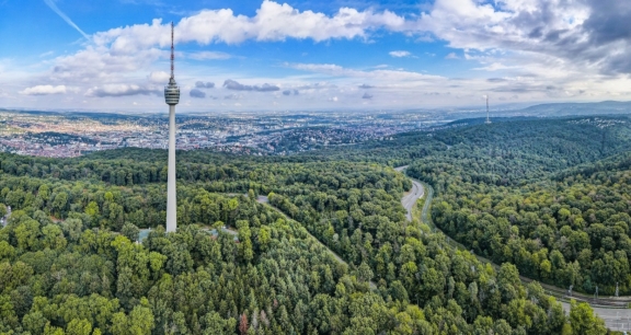 Ausblick auf den Fernsehturm Stuttgart und die Region Stuttgart