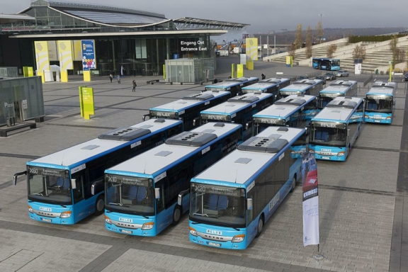 Regionaler Expressbus Relex startet (Foto: Verband Region Stuttgart, Schlienz-Tours GmbH & Co. KG/Thomas Küppers)
